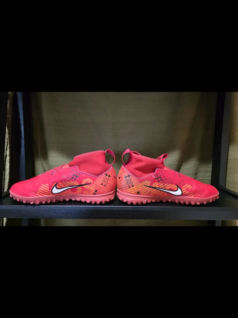 Kid's Athletic Slip-On Cleat Sneakers in Bright Red